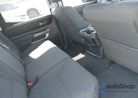 2022 Toyota Tundra Sr5 z USA, uszkodzony, nr VIN 5TFLA5DB5NX055173